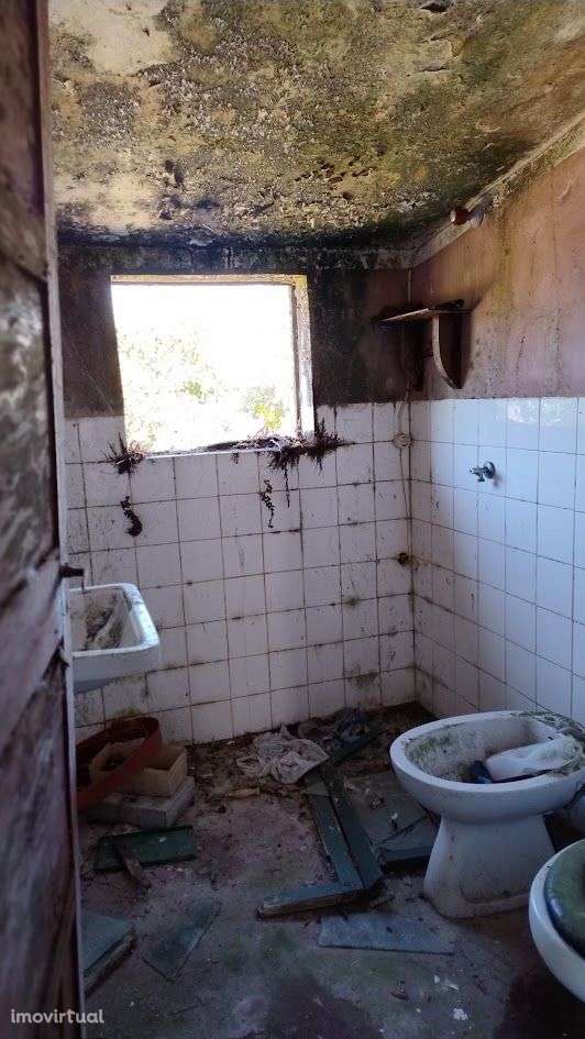 Moradia para restauro - Grande imagem: 4/10