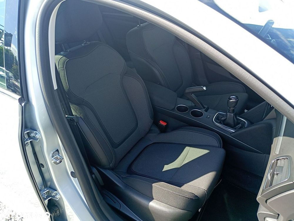 Renault Megane 1.3 TCe FAP Equilibre - 28