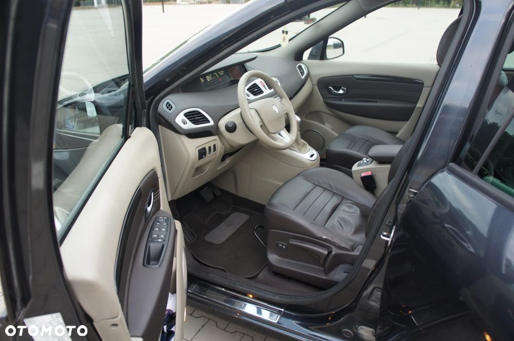 Renault Grand Scenic - 6