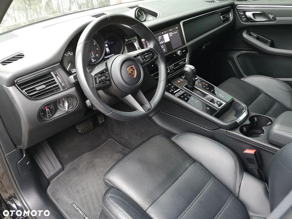 Porsche Macan T - 16