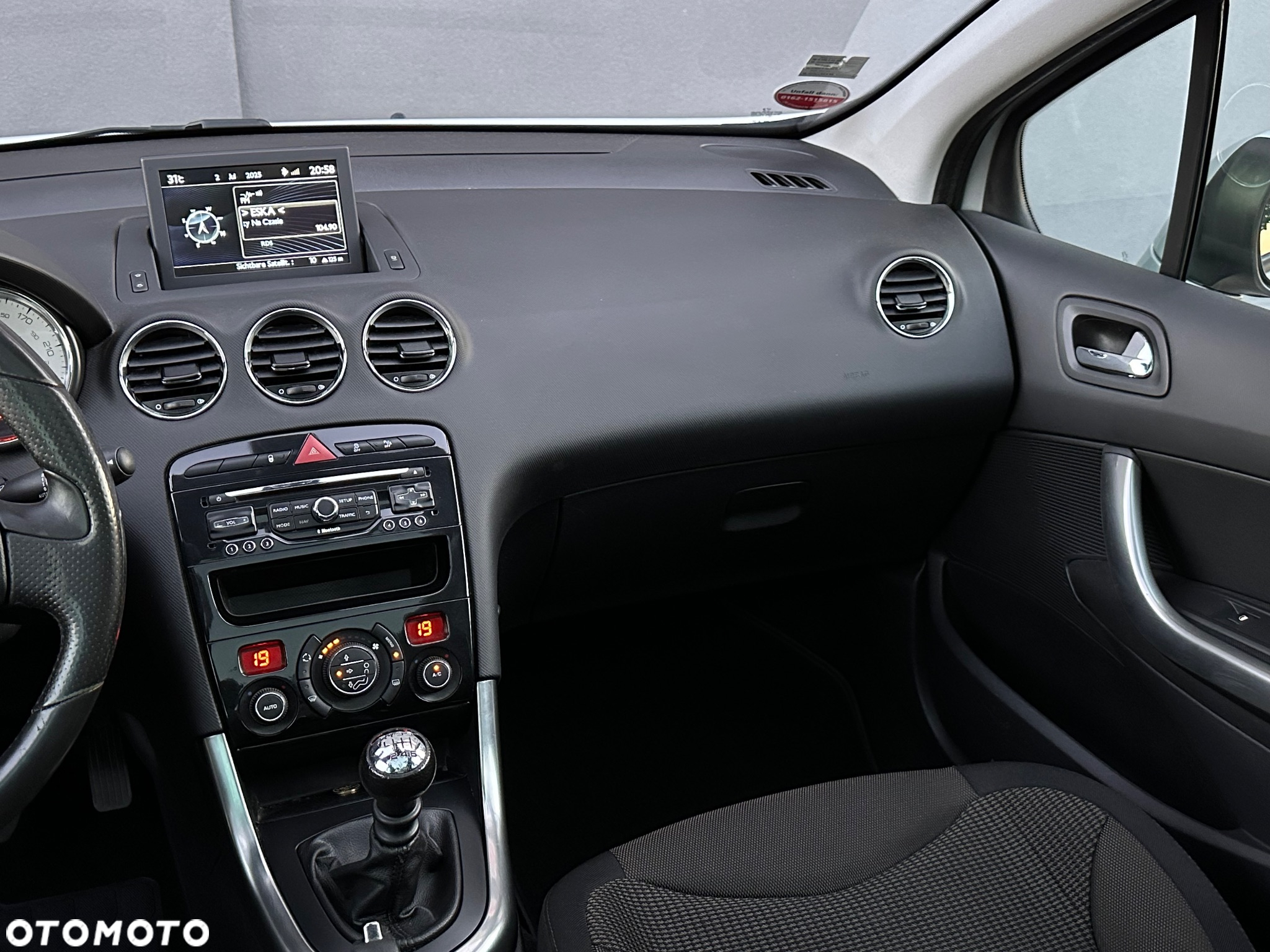 Peugeot 308 SW e-HDi FAP 115 Stop&Start Business Line Niveau 2 - 17