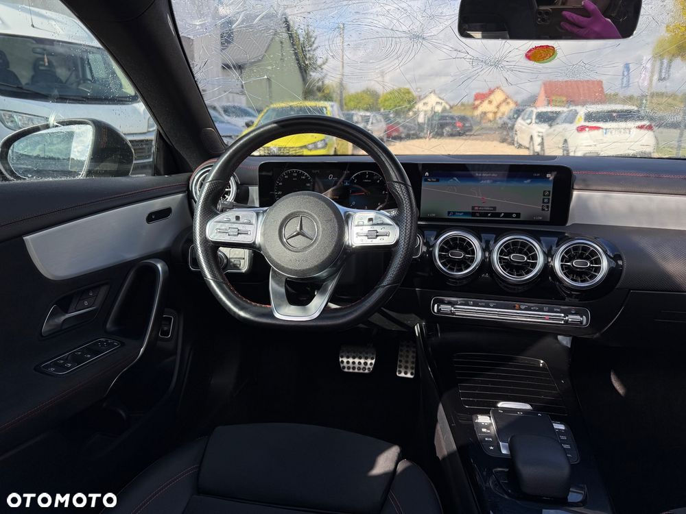 Mercedes-Benz CLA - 10