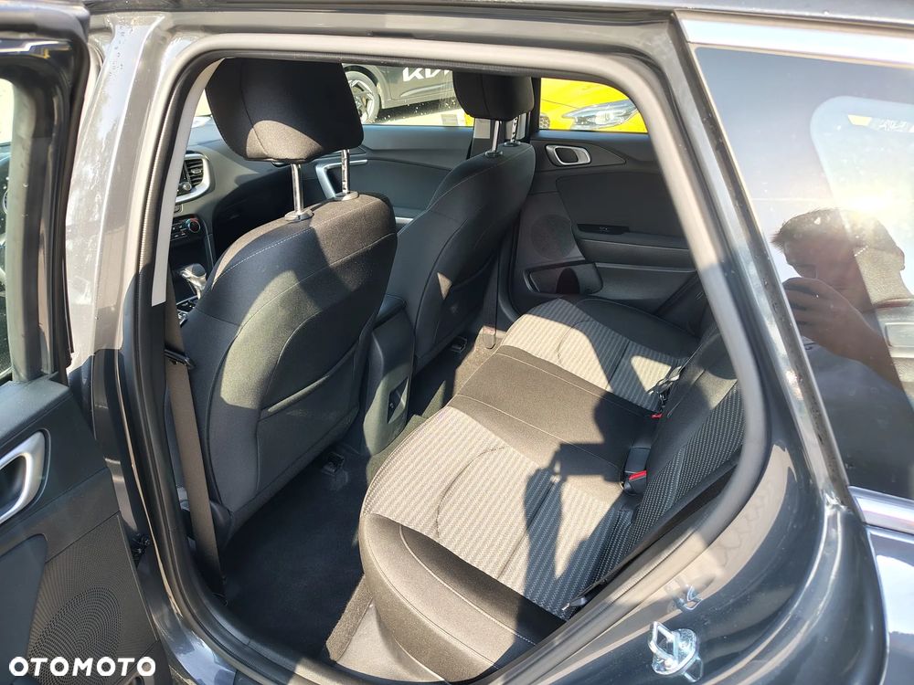Kia Ceed 1.5 T-GDI M DCT - 10