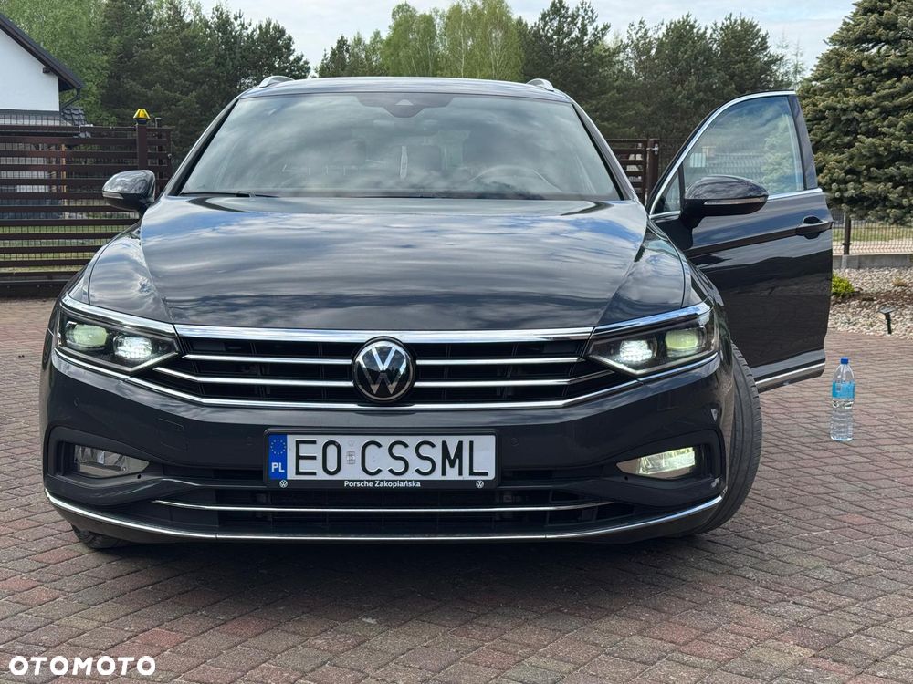 Volkswagen Passat - 2