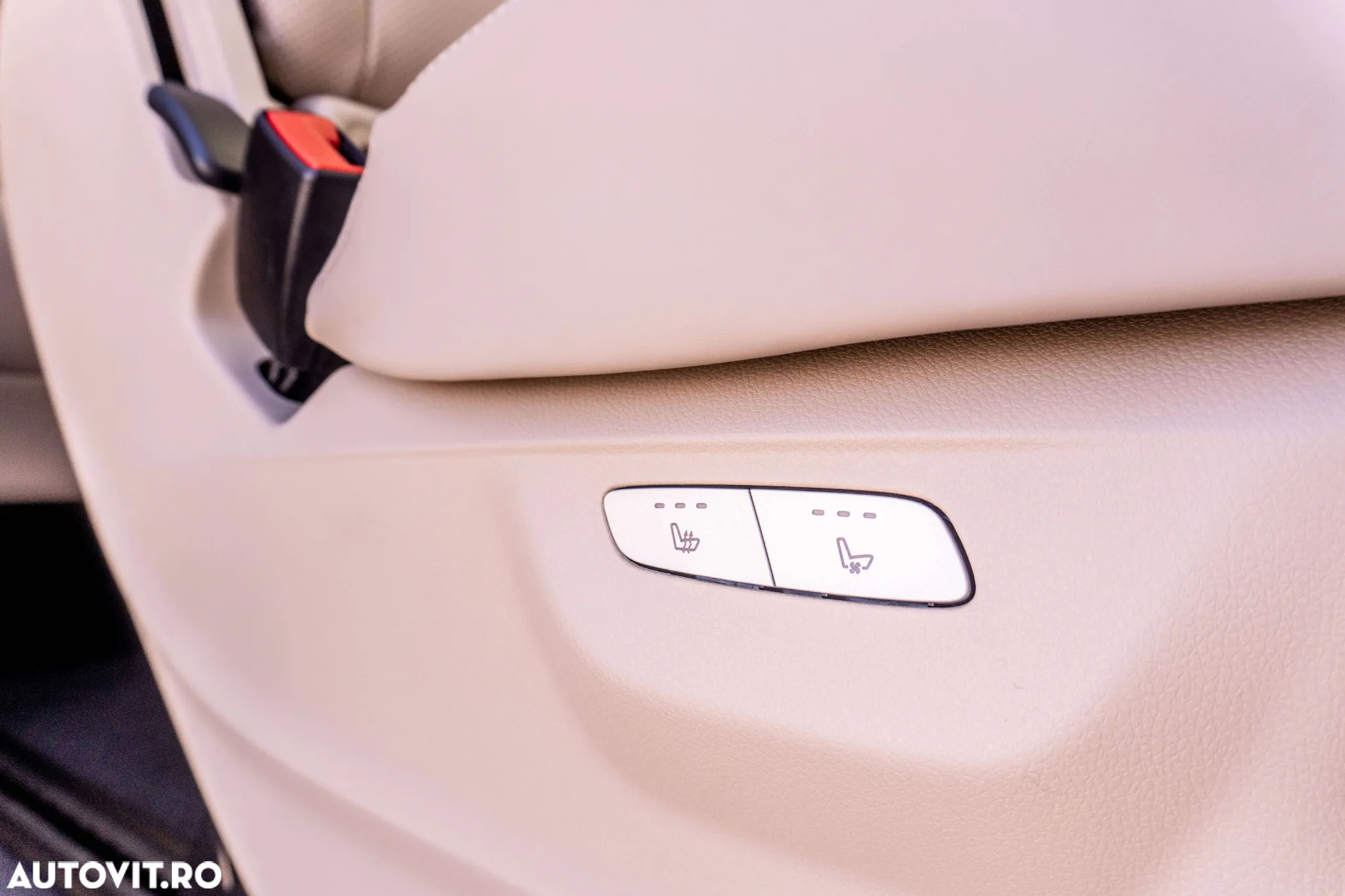 Mercedes-Benz V 300 d lang 9G-TRONIC Exclusive Edition - 37