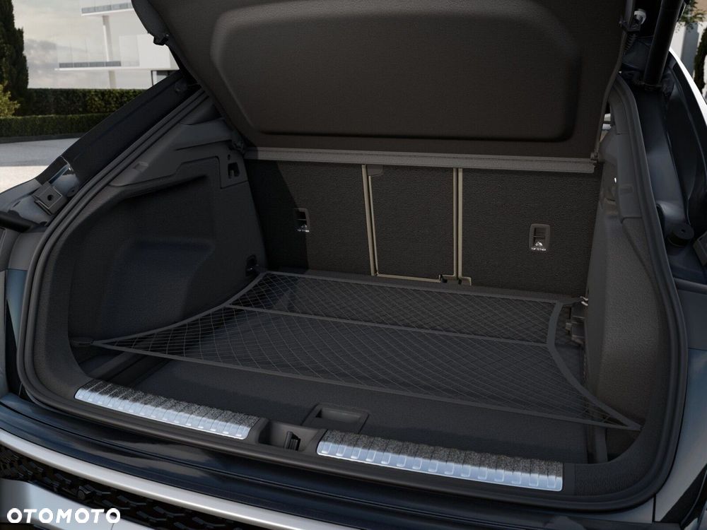 Audi Q3 Sportback - 9