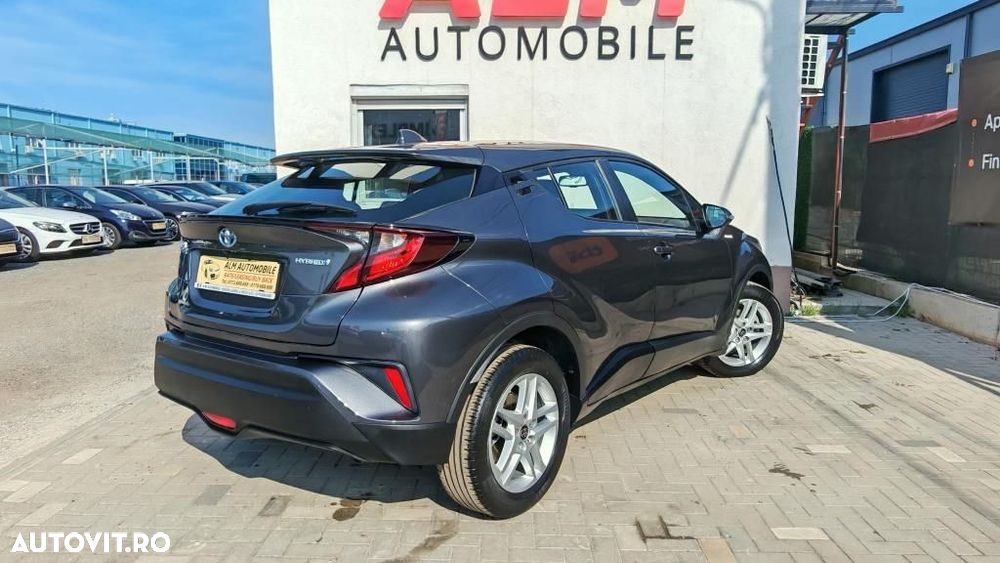 Toyota C-HR - 10