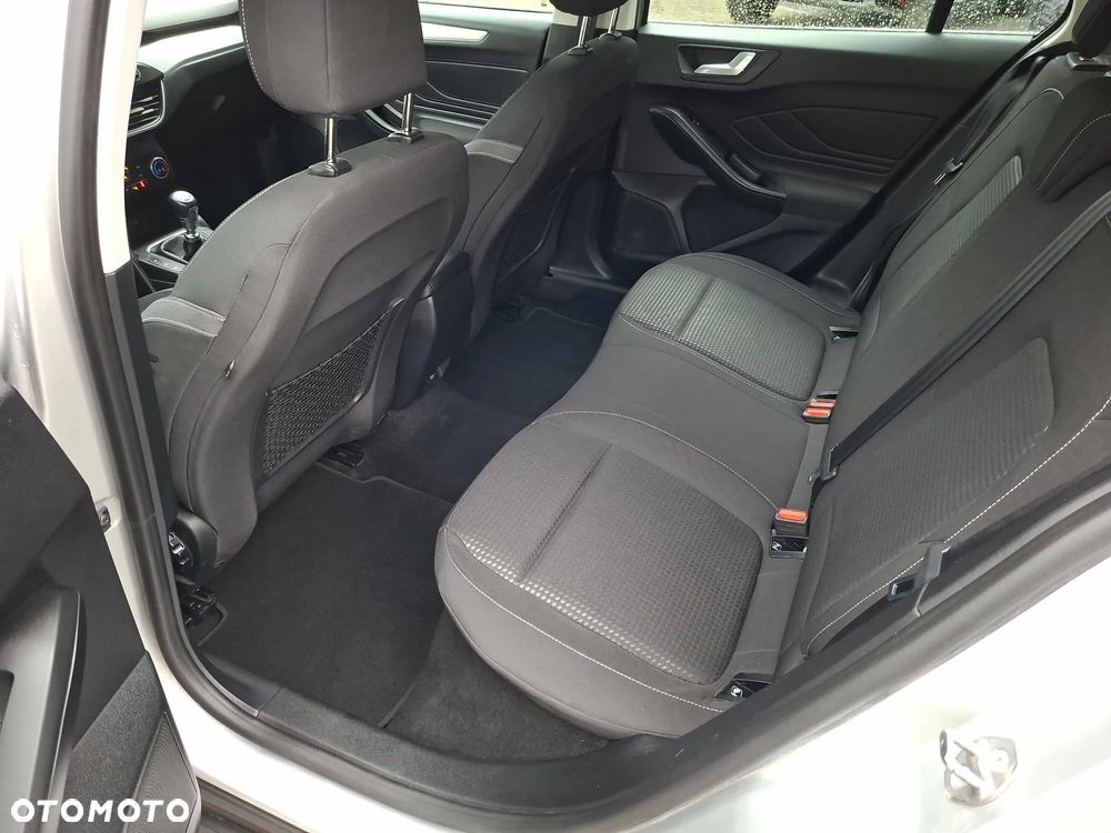 Ford Focus 1.0 EcoBoost Trend Edition - 30