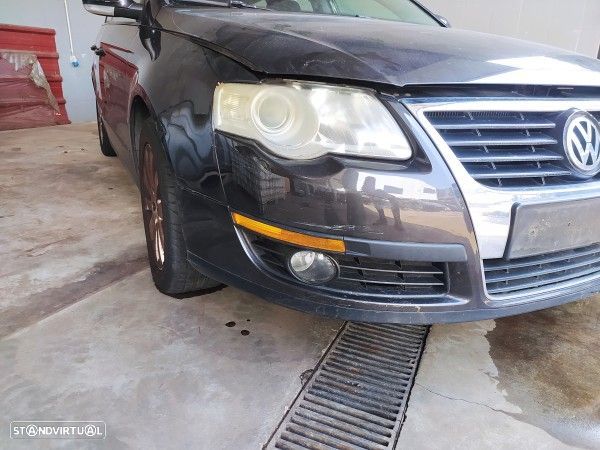 Farol Direito Volkswagen Passat Variant (3C5) - 6