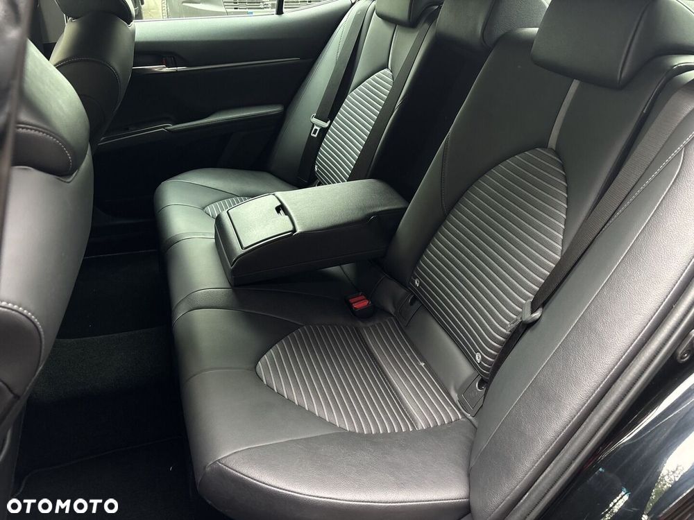 Toyota Camry 2.5 Hybrid Prestige CVT - 17