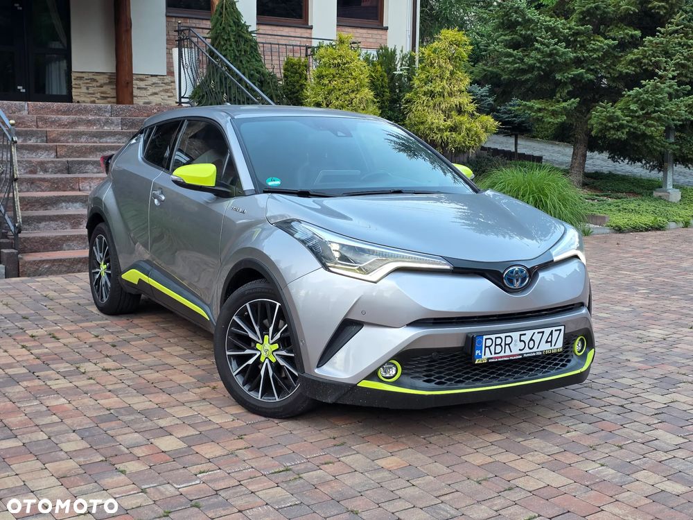 Toyota C-HR 1.8 Hybrid Neon Lime powered by JBL - 2