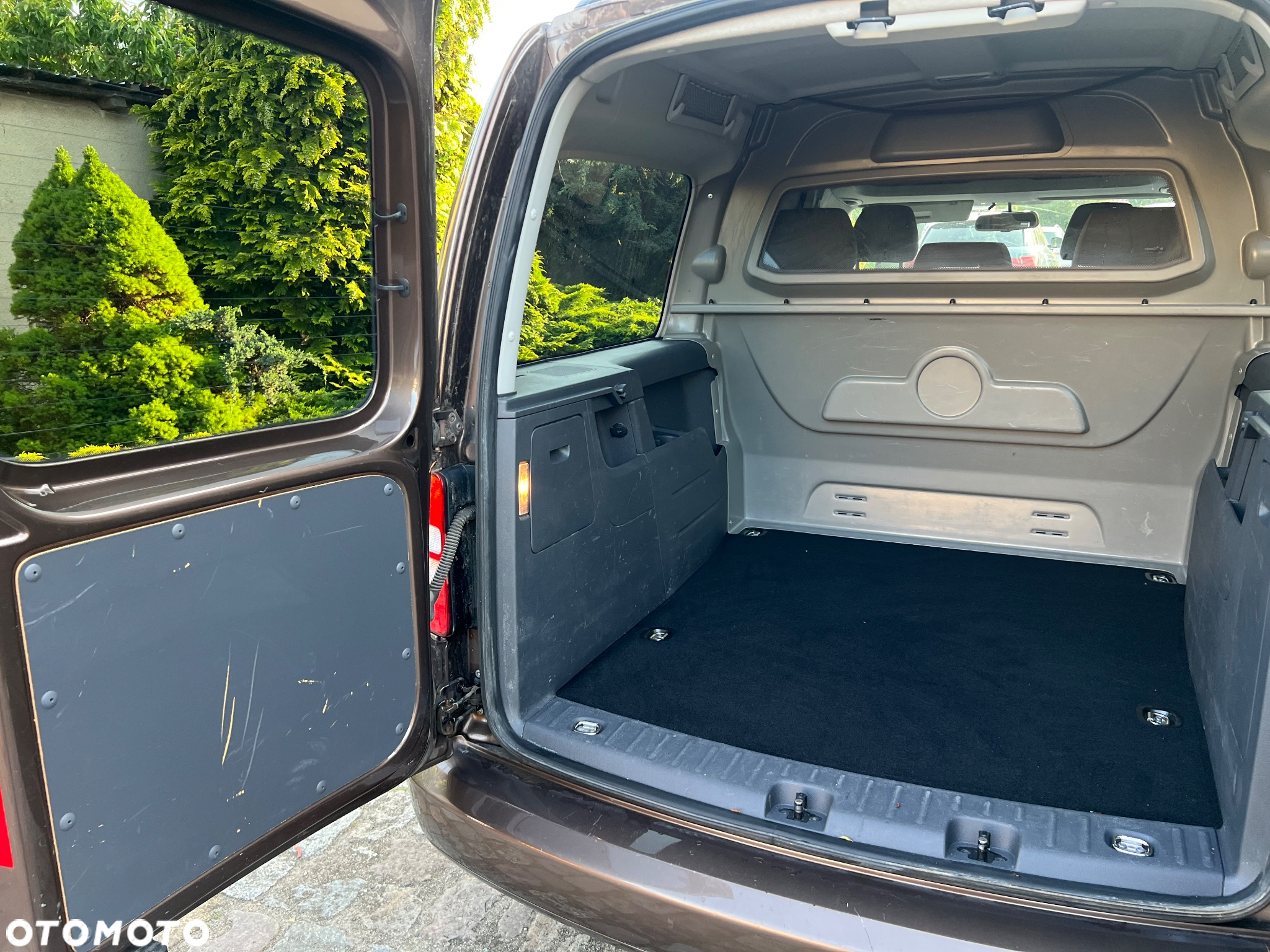 Volkswagen Caddy Maxi 1.6 TDI Comfortline Mixt - 7