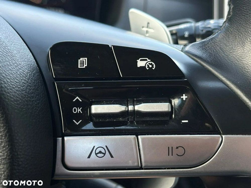 Hyundai Tucson 1.6 T-GDi HEV Executive 2WD - 22