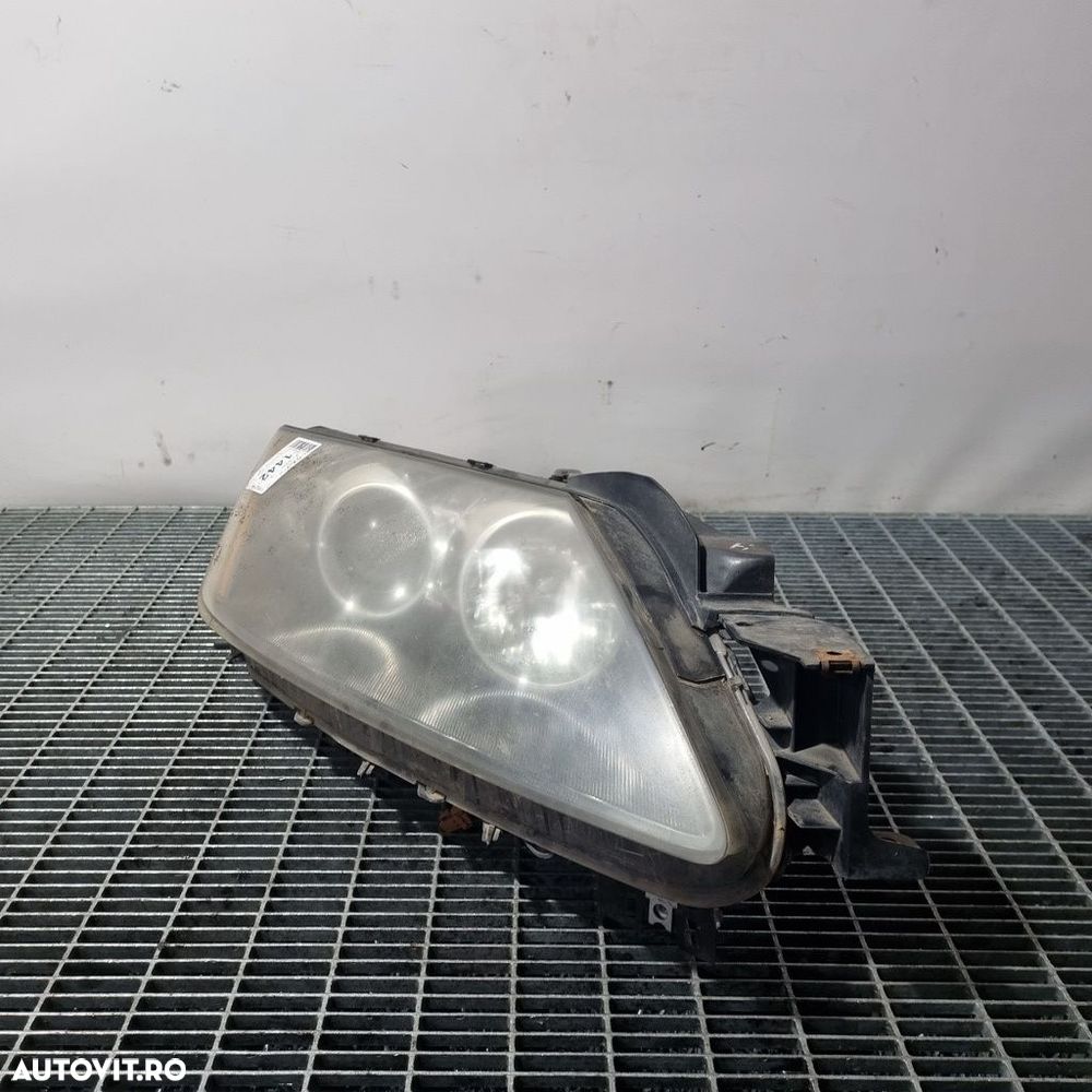 Far Dreapta Mazda CX - 7 2006 - 2012 SUV 4 Usi (1442) Xenon - 1