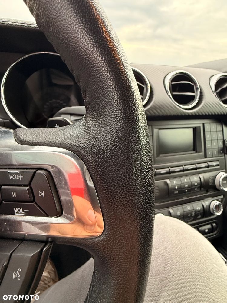 Ford Mustang 3.7 V6 Premium - 39