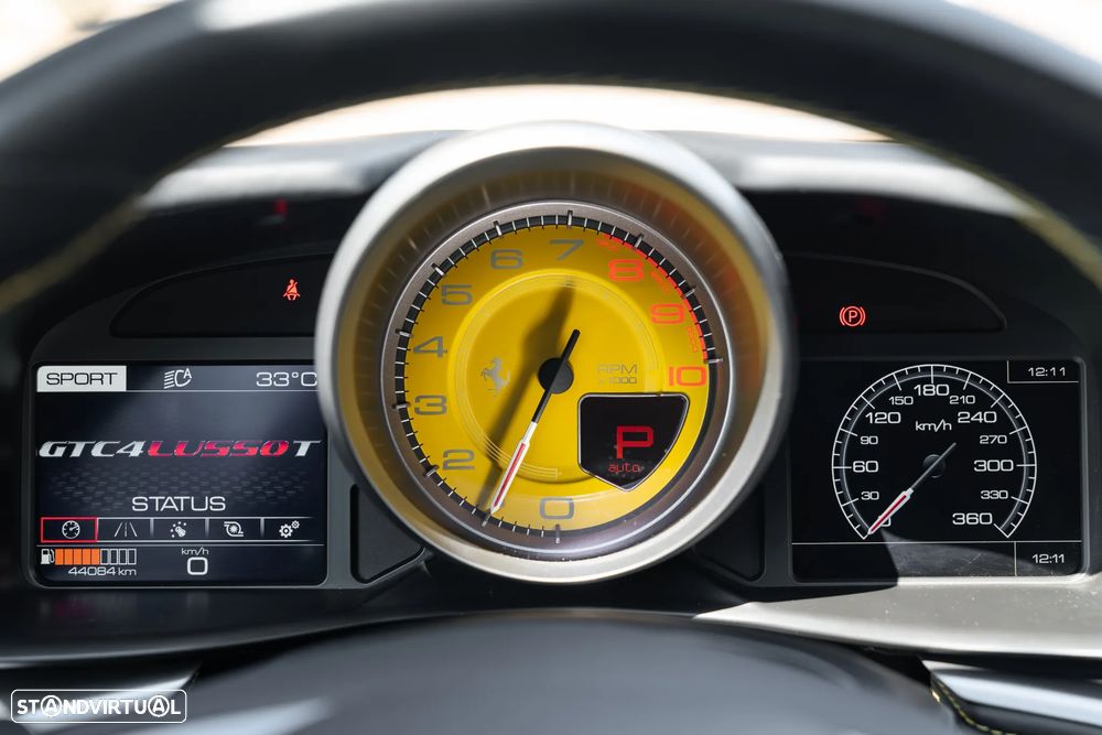 Ferrari GTC4 Lusso - 19