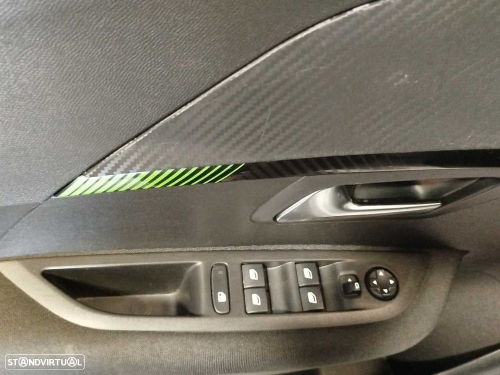 Peugeot 208 1.2 PureTech Active Pack - 12