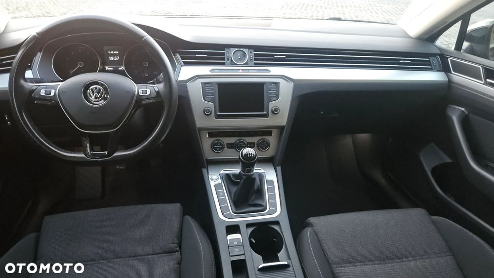 Volkswagen Passat 1.4 TSI BMT ACT Comfortline - 26