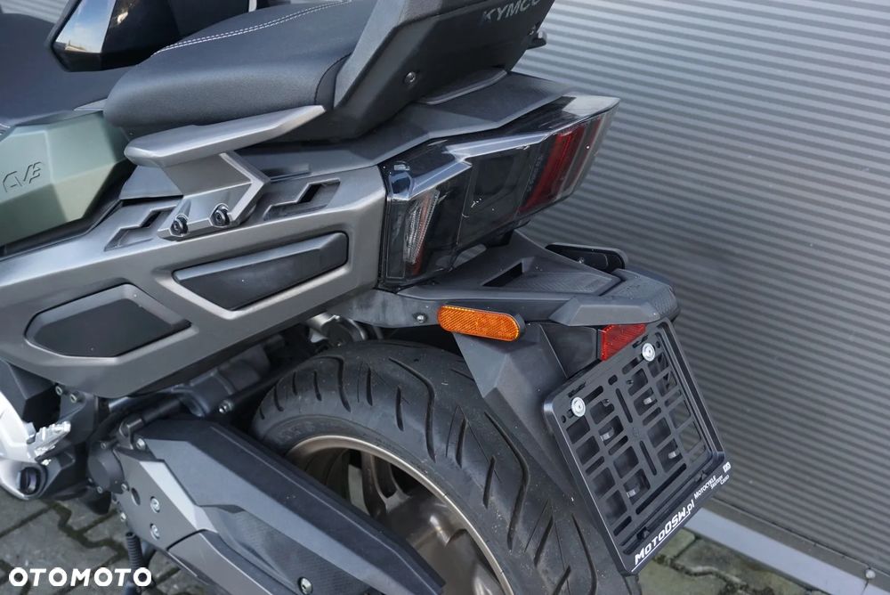 Kymco CV3 - 7