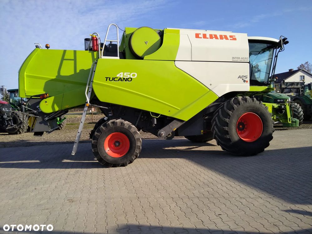 Claas Tucano 450 - 6