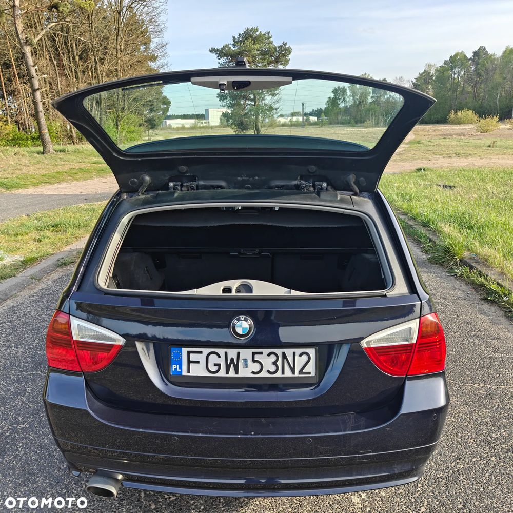 BMW Seria 3 320d - 6