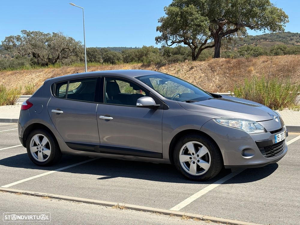 Renault Mégane dCi 110 FAP Dynamique - 4