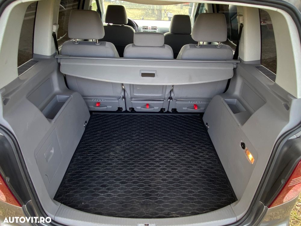 Volkswagen Touran 1.4 TSI United - 19