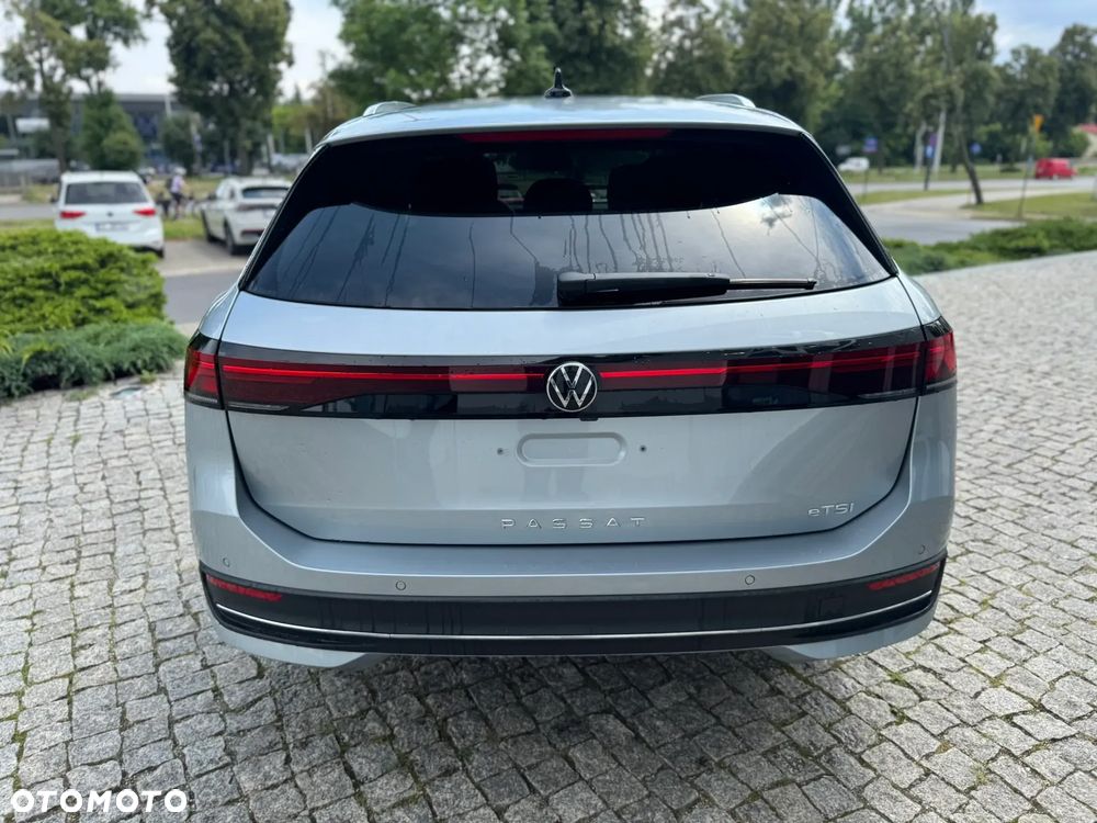Volkswagen Passat - 8