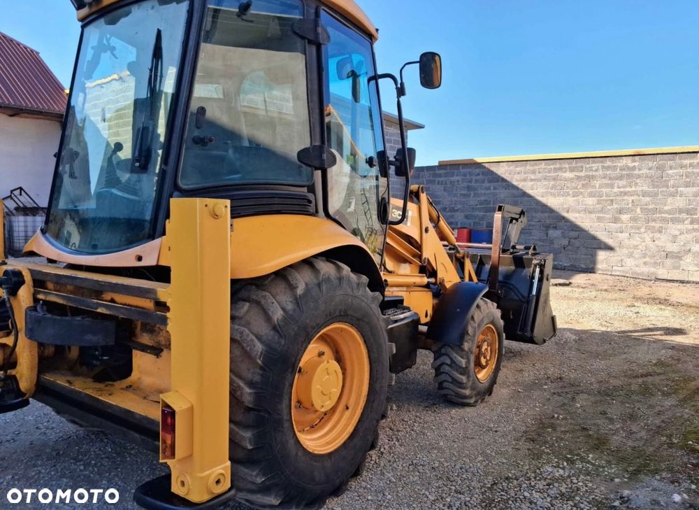JCB 3CX - 8