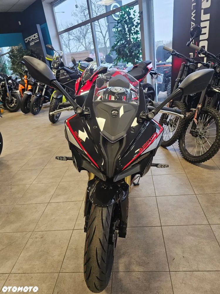 QJMOTOR SRK 125R - 4