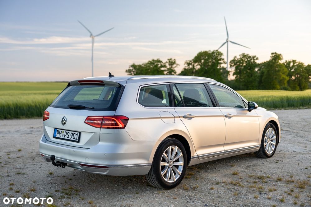 Volkswagen Passat 2.0 TDI (BlueMotion Technology) DSG Highline - 3