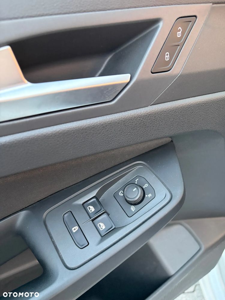Ford Tourneo Connect 2.0 EcoBlue Titanium - 38