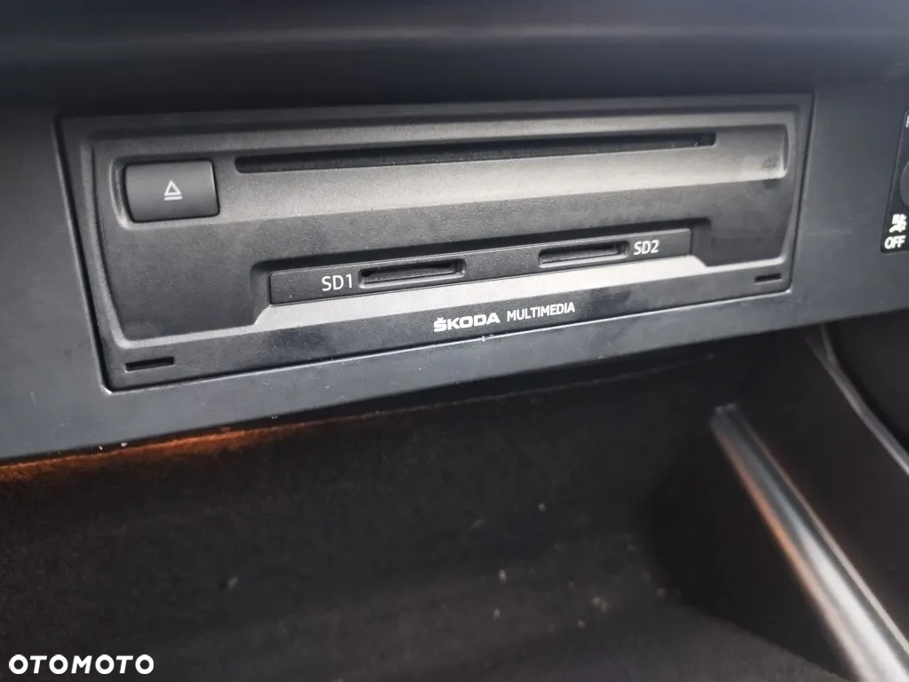 Skoda Octavia 2.0 TDI RS - 26