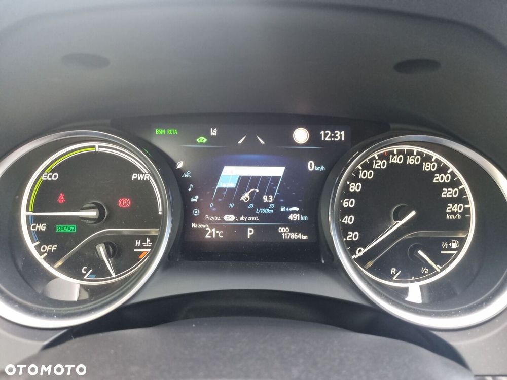 Toyota Camry 2.5 Hybrid Executive CVT - 17
