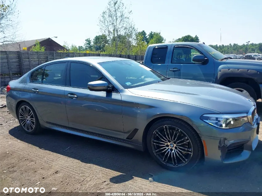 BMW Seria 5 540i xDrive - 12