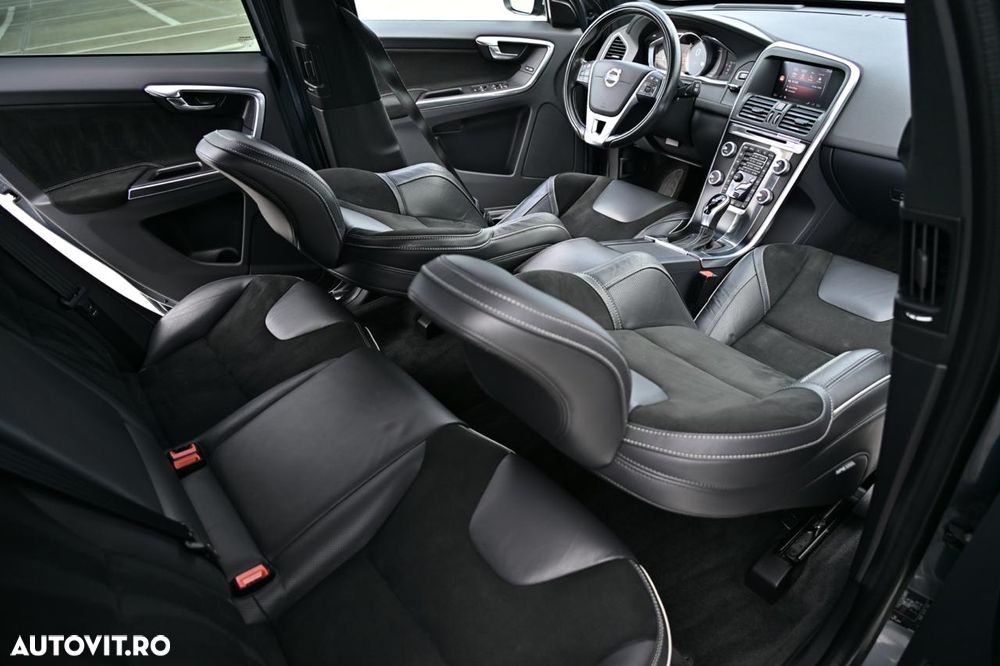 Volvo XC 60 D5 AWD Geartronic Momentum - 19