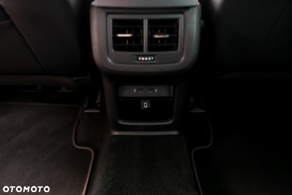 Cupra Ateca 2.0 TSI 4Drive DSG - 25