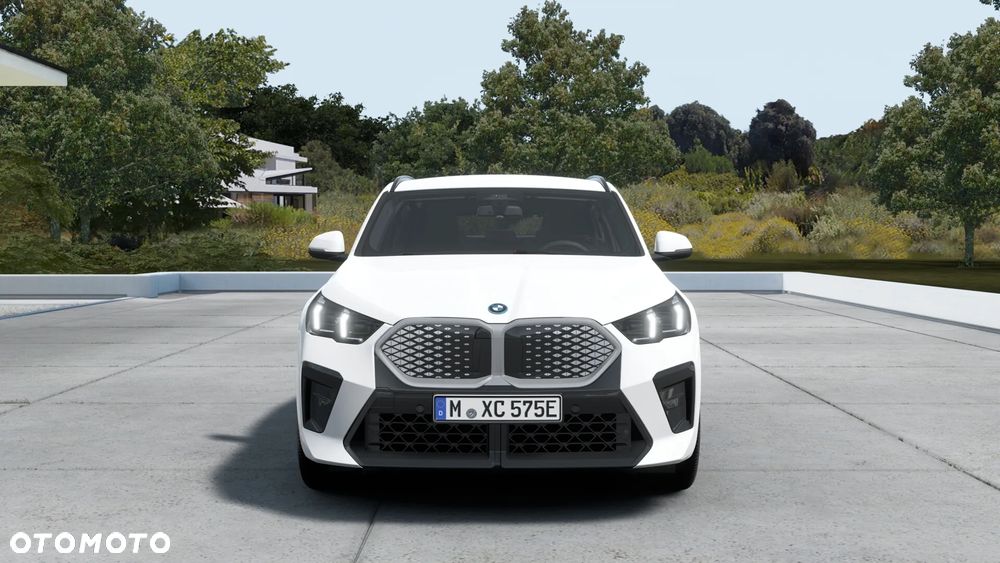 BMW iX2 eDrive20 - 5