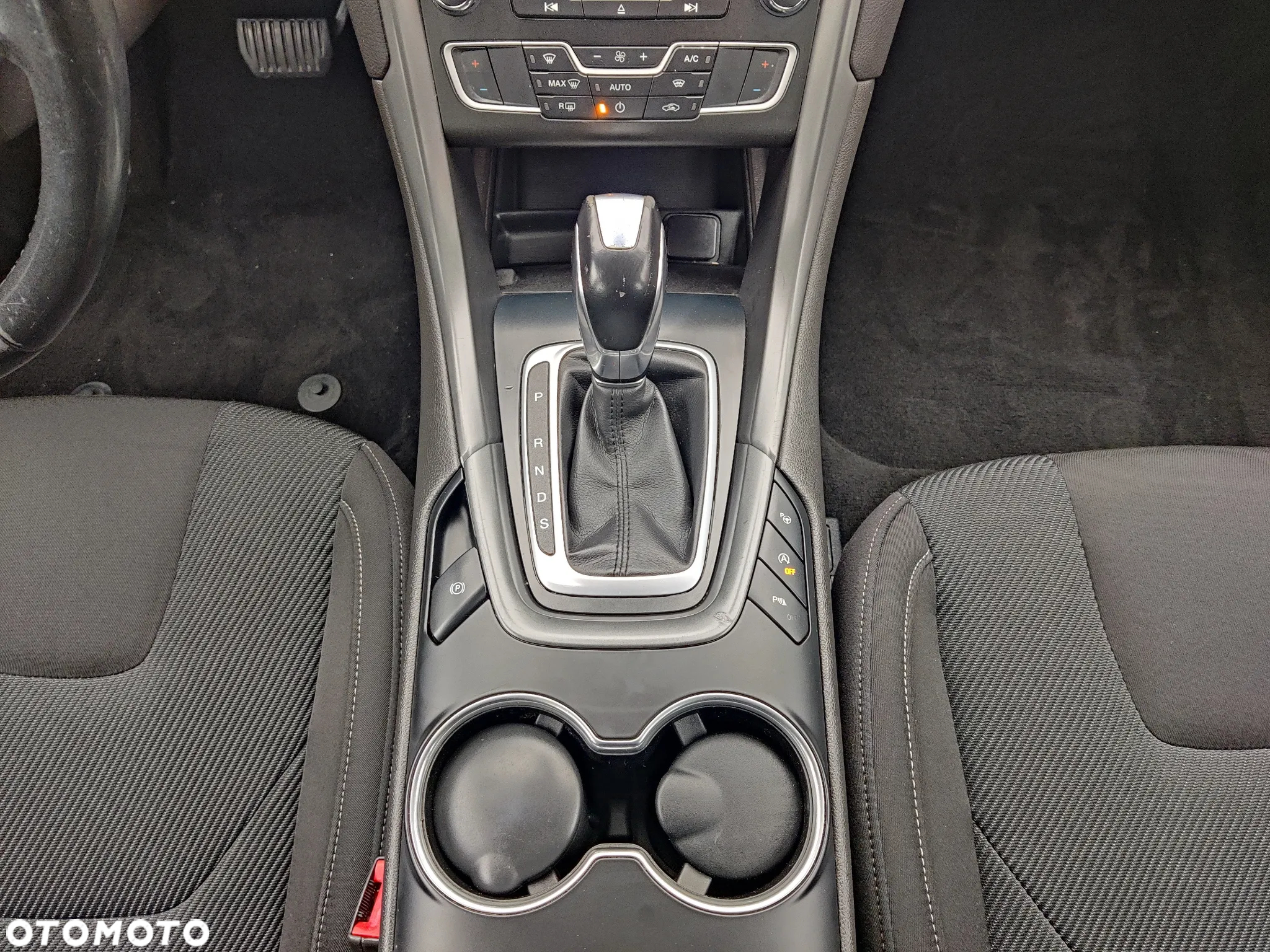 Ford Mondeo 2.0 TDCi Titanium PowerShift - 13