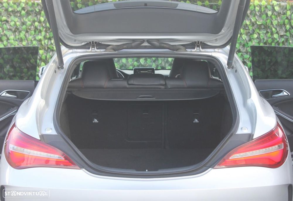 Mercedes-Benz CLA 200 d Shooting Brake AMG Line Aut. - 42