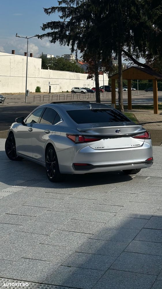 Lexus Seria ES - 3