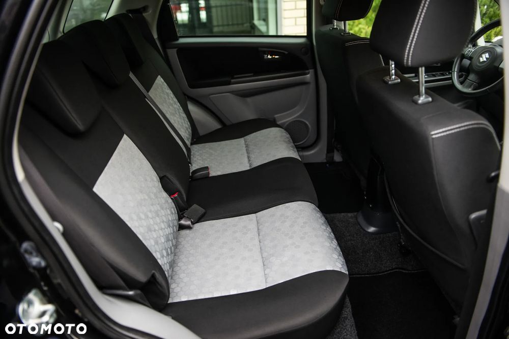 Suzuki SX4 1.6 Premium - 21