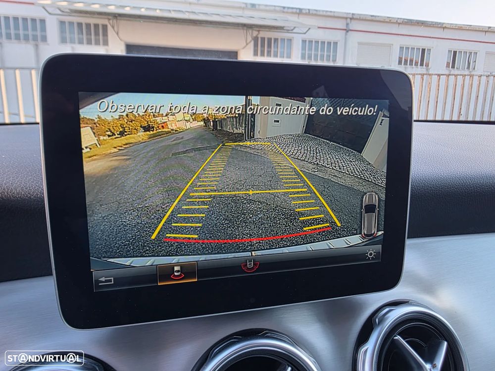 Mercedes-Benz GLA 180 d Urban - 25