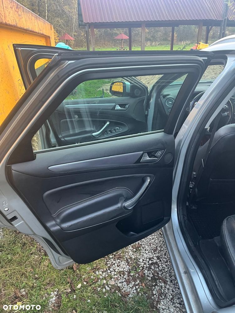 Ford Mondeo 2.2 TDCi Trend - 14