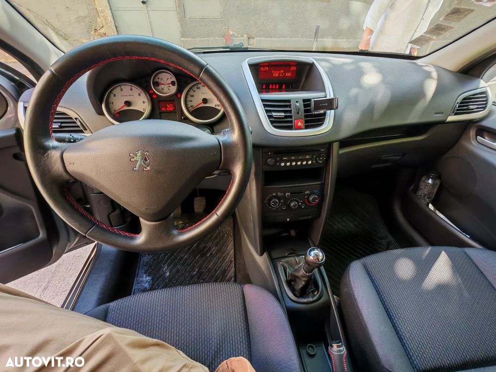 Peugeot 207 1.4 E Acces - 16