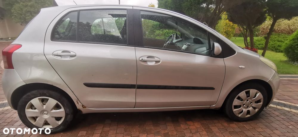 Toyota Yaris - 3