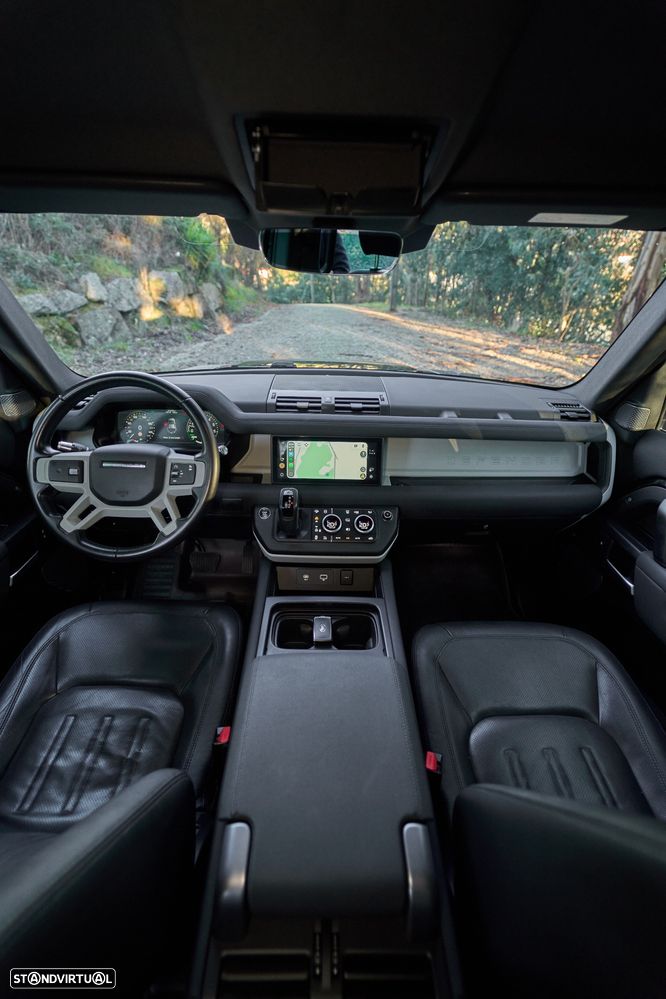 Land Rover Defender 110 P400e SE - 28