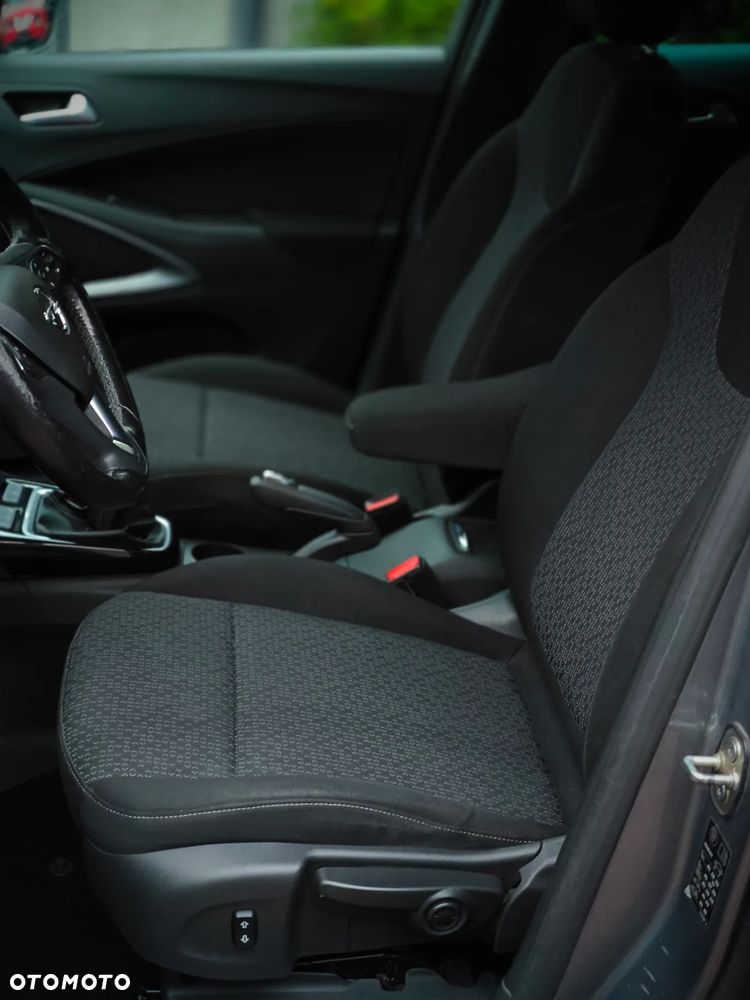 Opel Crossland X 1.2 T Enjoy S&S - 10