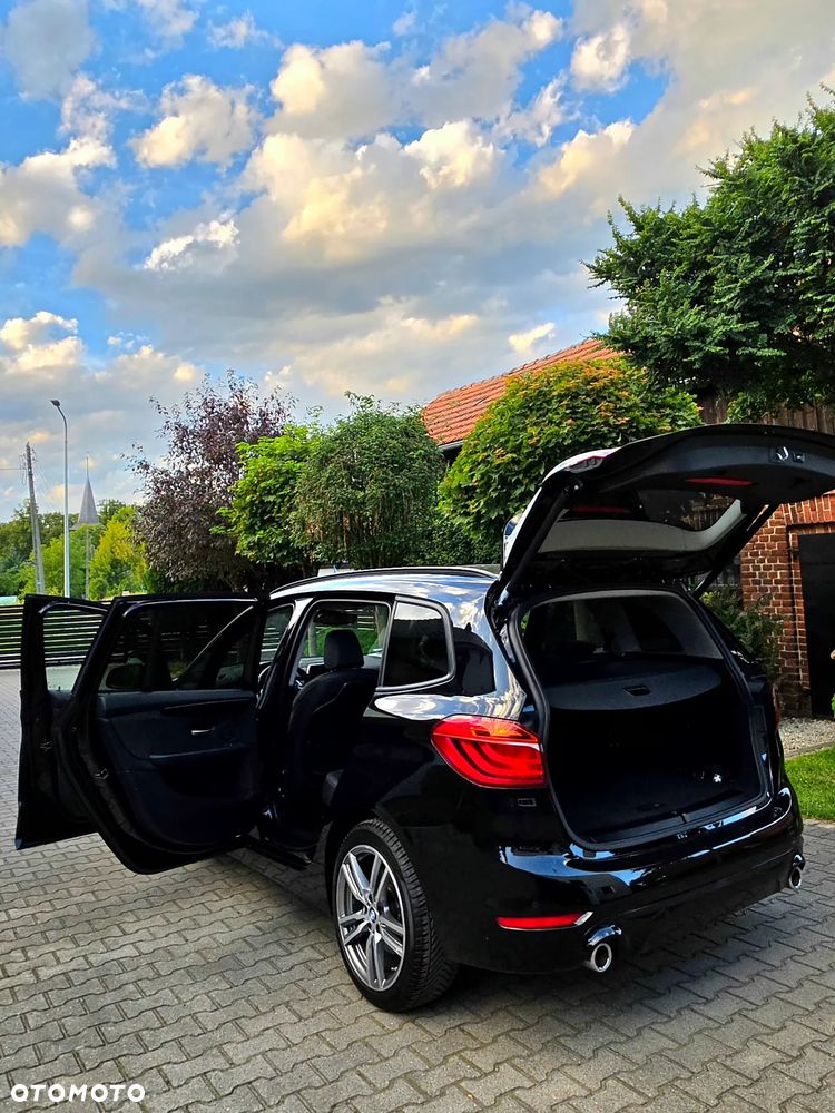 BMW Seria 2 220d - 9