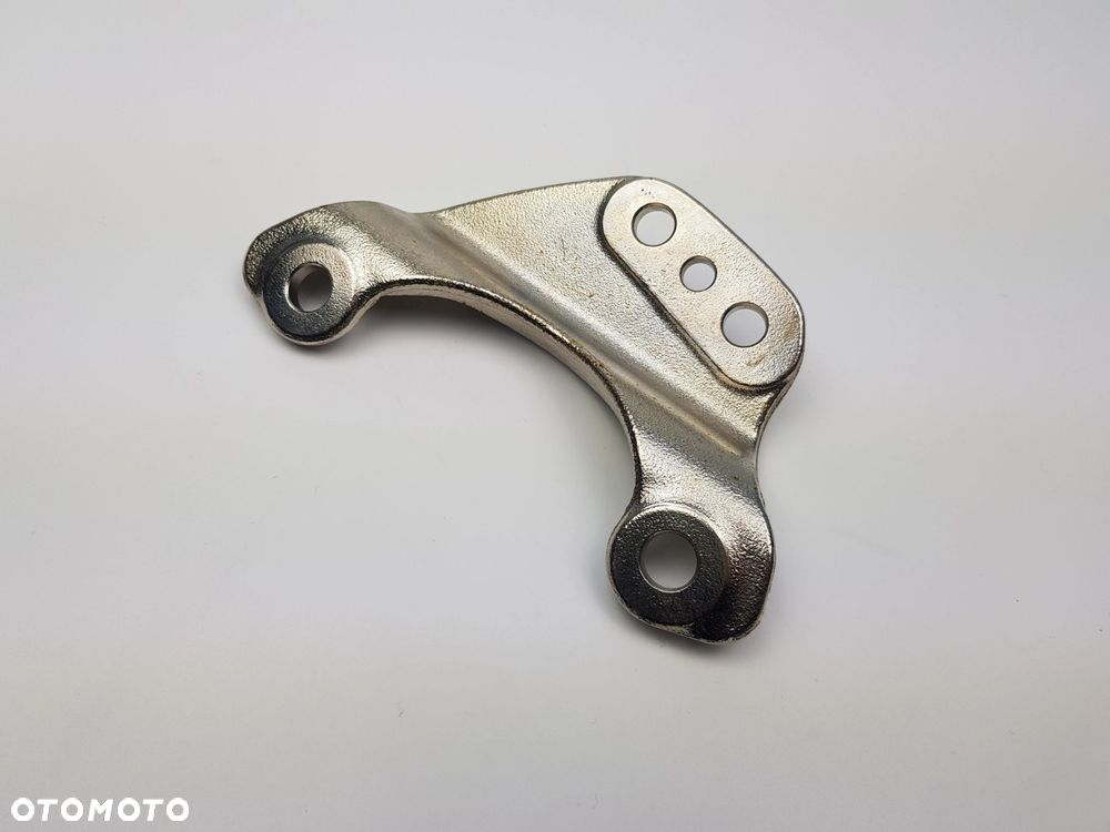 Łapa Wspornik Uchwyt katalizatora BMW X5 G05 G11 G30 N63 4.4 V8 8671520 - 8